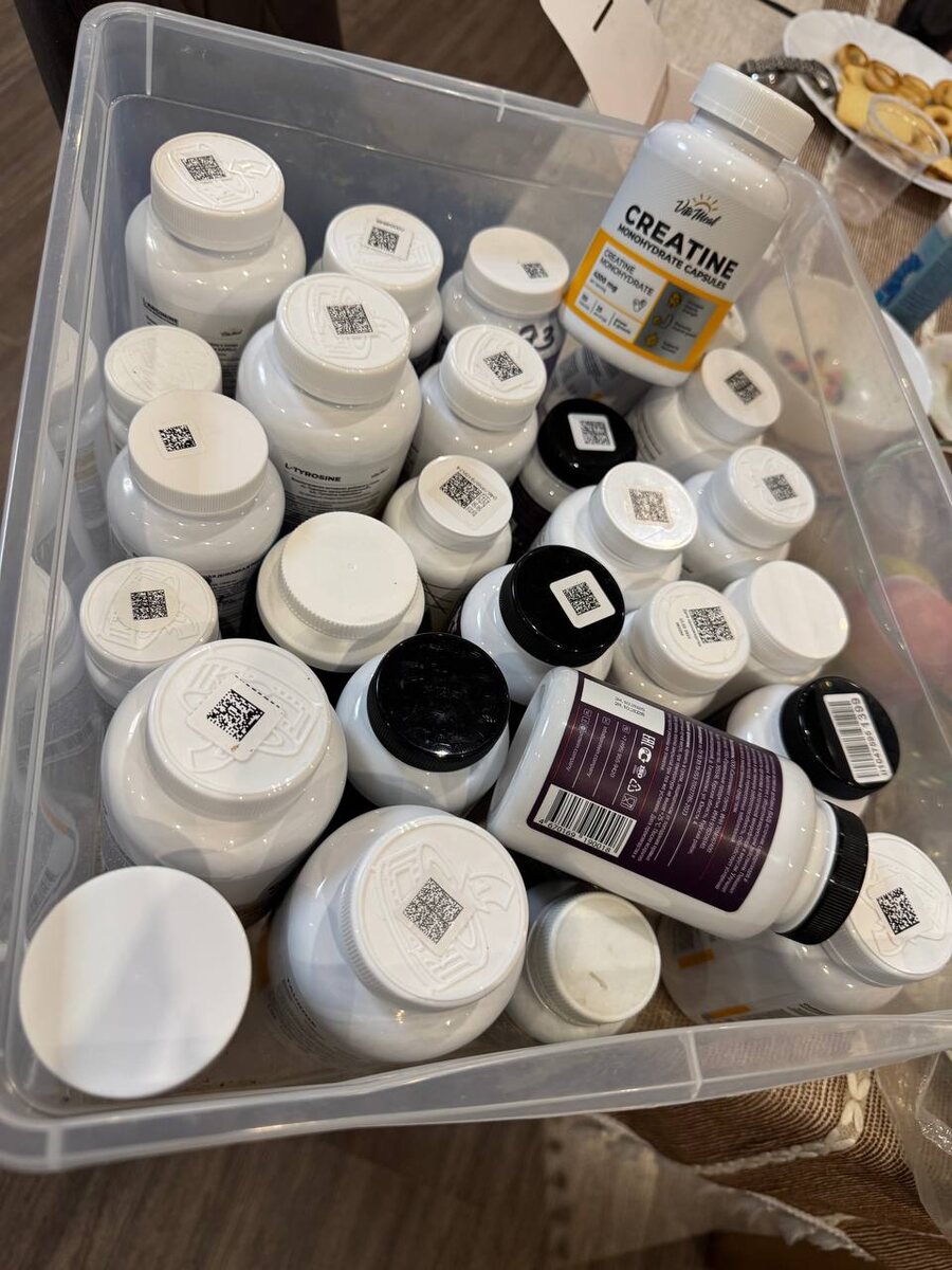 Каждый из нас принимает более 20 добавок в день.