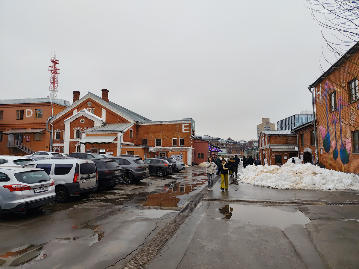 Центр современного искусства "Винзавод"