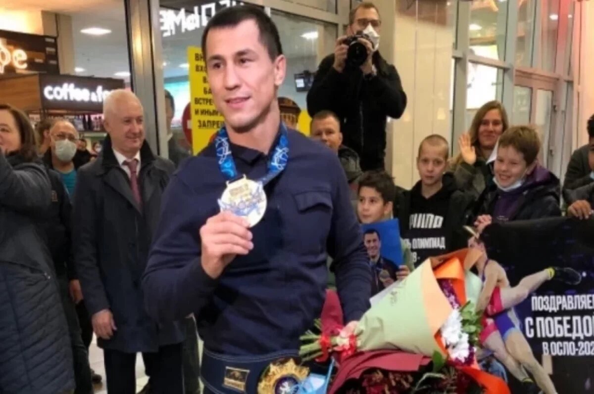    Опубликованы фото легендарных новосибирских олимпийцев и паралимпийцев