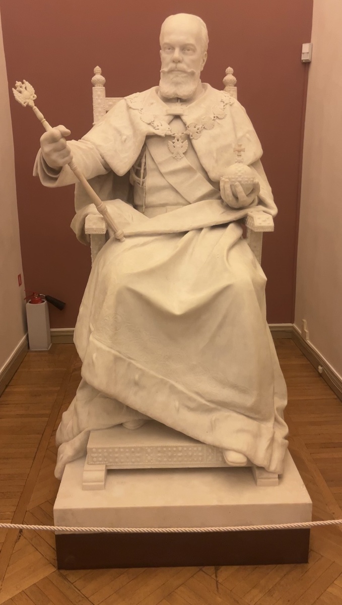 Антокольский М. М., Александр III. Фотот автора.