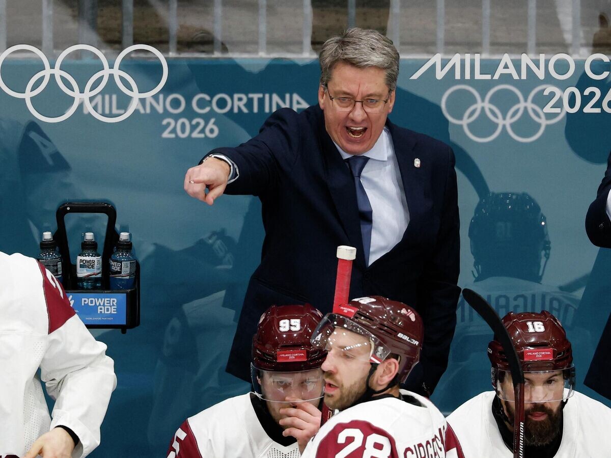    Главный тренер сборной Латвии Харийс Витолиньш на Олимпиаде-2026 | © REUTERS / David W Cerny