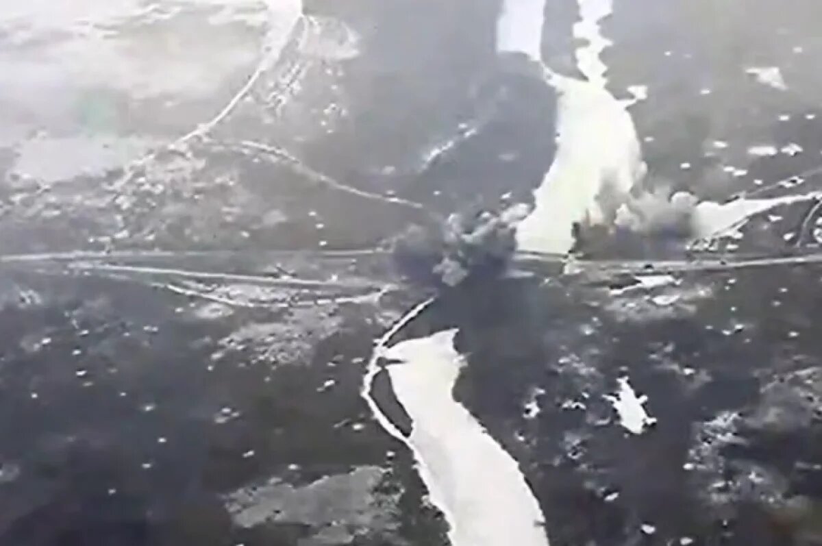    Наши части наступают как в Заосколье, так и на правом берегу реки.