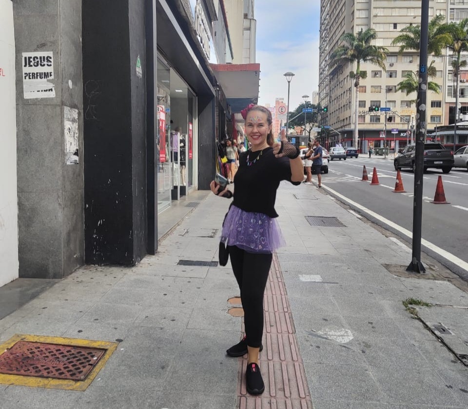 Я перед карнавалом.