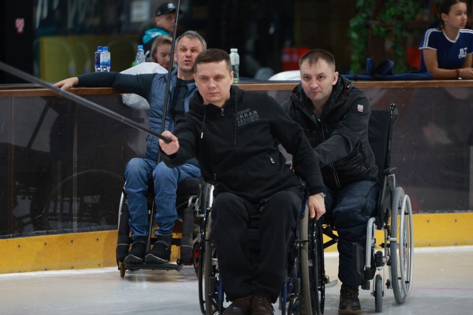    Керлинг на колясках в Барнауле. Источник: Олег Укладов