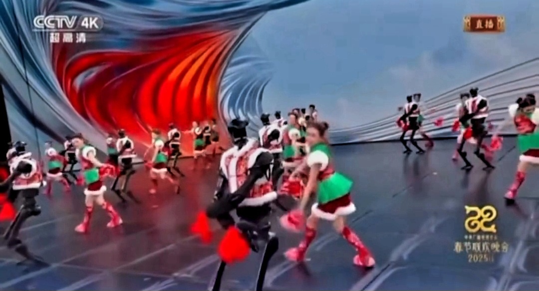 Прошлогодний гала по CCTV с участием андроидов, скрин автора канала