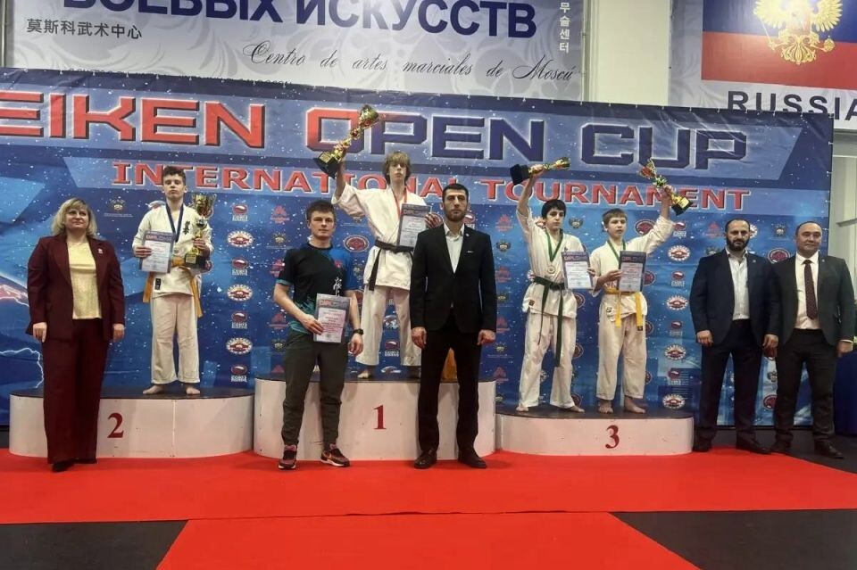    Фото предоставлены Федерацией киокушин Алтайского края