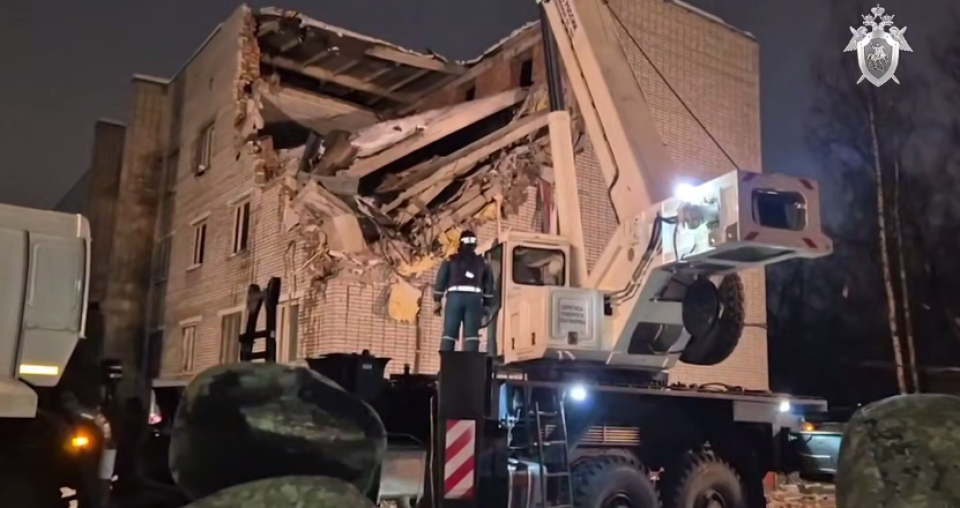    Обрушение здания военной полиции в Ленобласти. Источник: Следком РФ