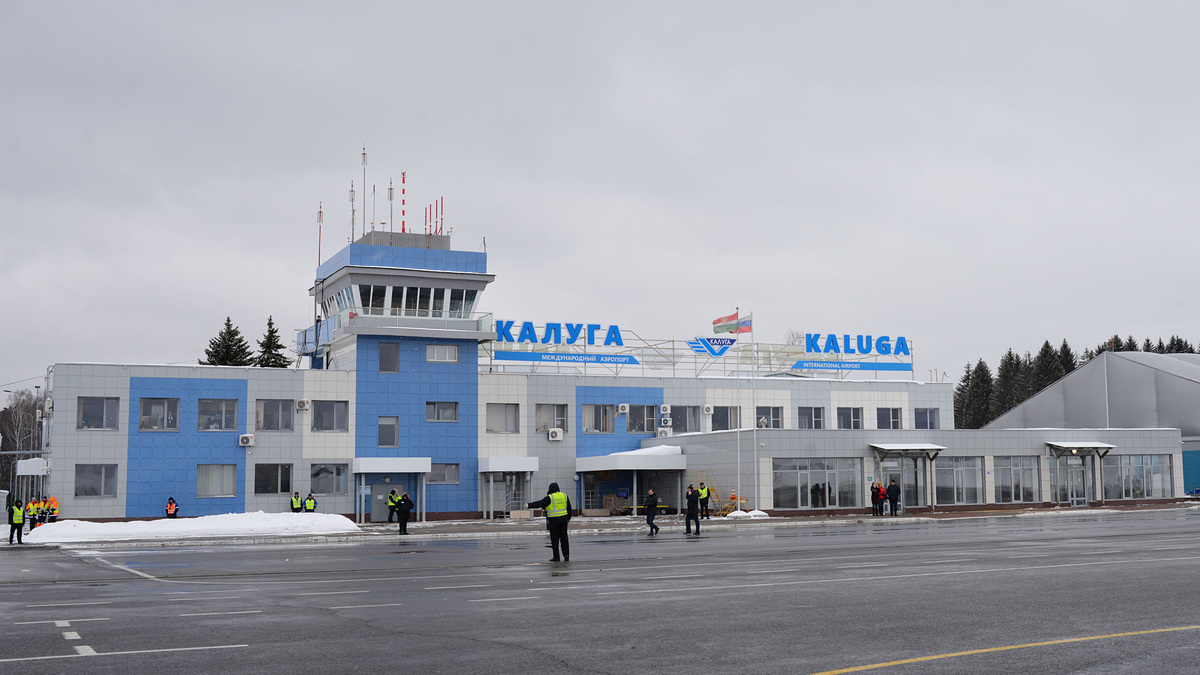    Калуга, международный аэропорт. Boeing 737-800 авиакомпании "Россия" 11