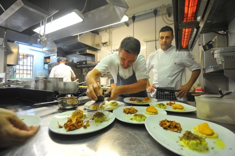    В центре Перми вместо «Компота» начал работу «Хуторок» Евгения ГУСЕВА