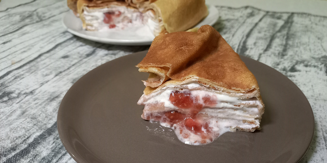 Блинный торт со сметанным кремом