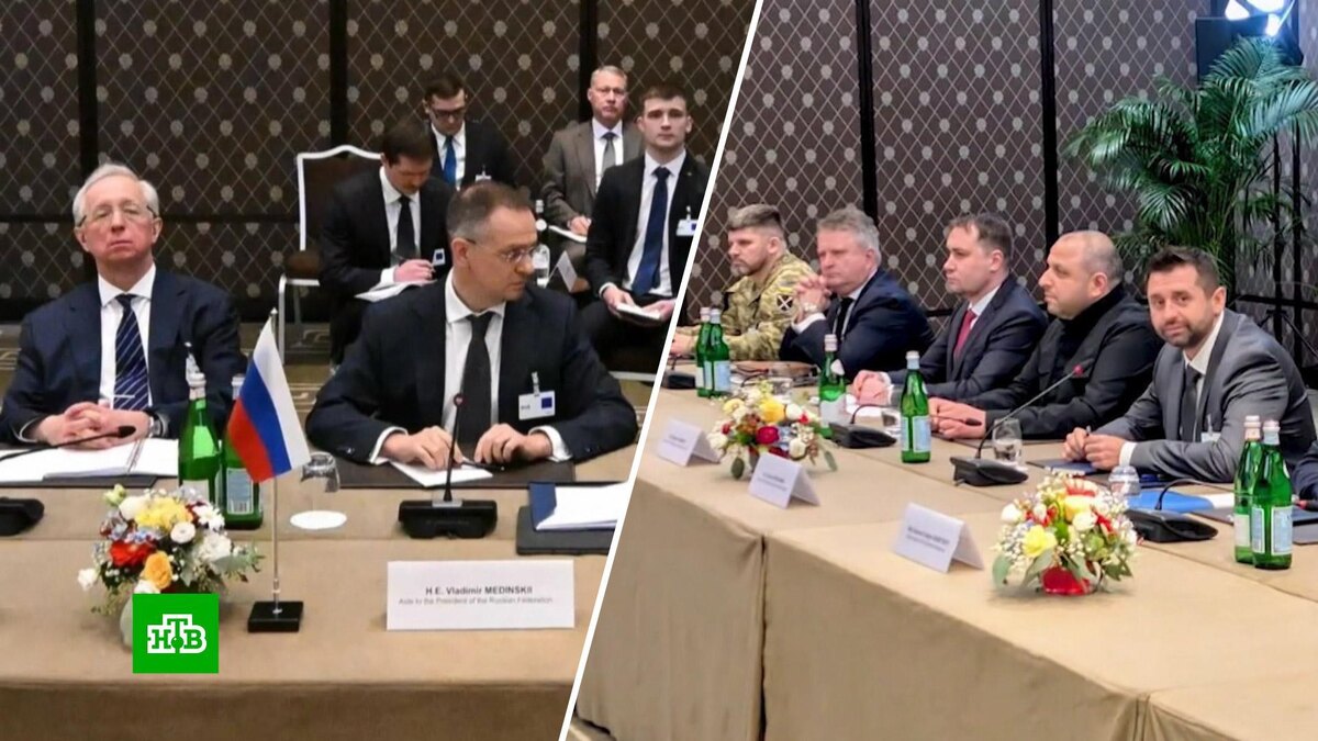    Трехсторонние переговоры в Женеве идут на русском и английском языках