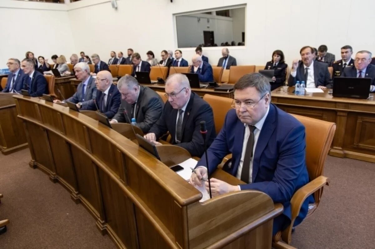    Депутаты настроены работать максимально плодотворно.