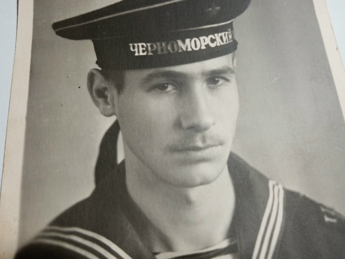 В армии. Фото из личного алоьбома.