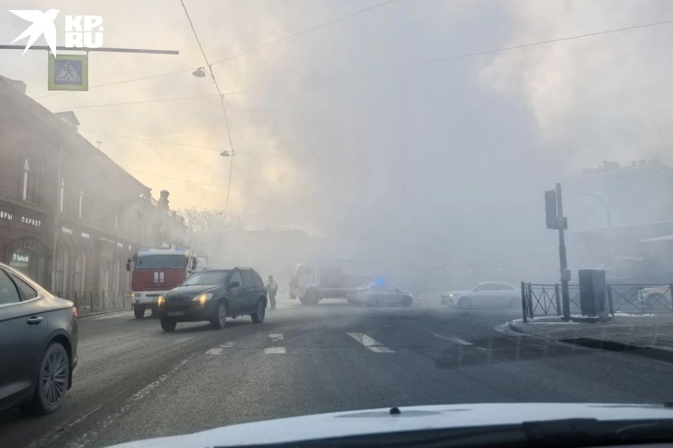    Пламя тушили более четырех часов. Александр ДЫБИН