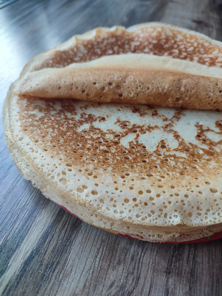 Дрожжевой румяные блины, фото автора