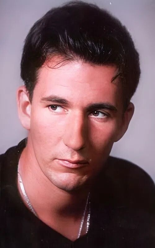 Михаил Владимиров в молодости.