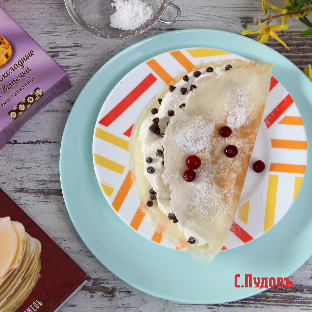 Рисовые блины с кремом из сливочного сыра и шоколадными каплями