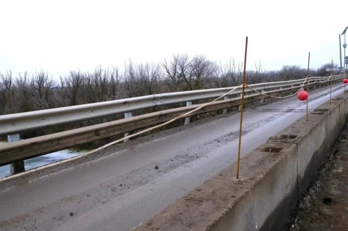    В Астраханской области ремонтируют мост через Сухой Рычан