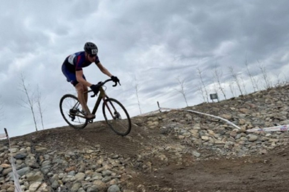    В дисциплине «велокросс» Владислав Шурпач показал отличную технику и скорость, не оставив соперникам шансов. Фото: ТГ/Ширшов