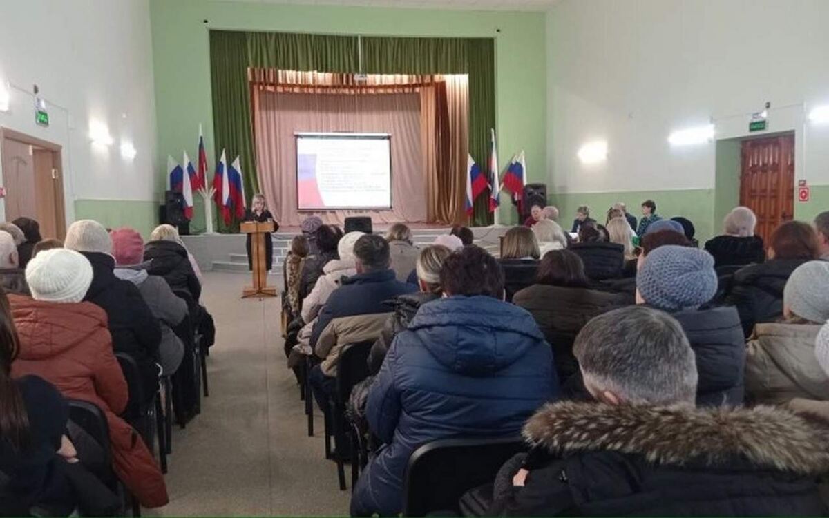    Глава Лизиновского сельского поселения отчиталась о работе Фото – Администрация Россошанского района