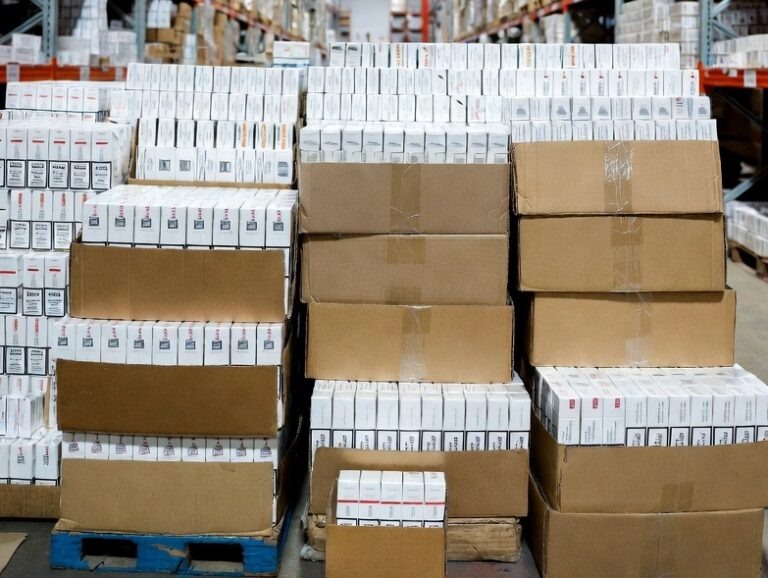    В Оренбуржье осудили иностранца за контрабанду сигарет на 107 млн рублей Оренбуржье