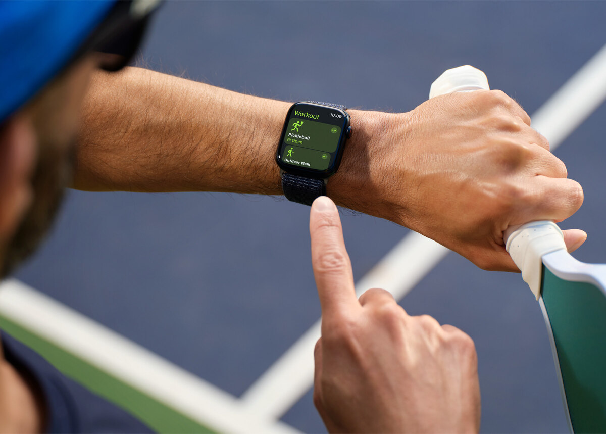 Выбор вида тренировки в интерфейсе Apple Watch. Фото с сайта https://www.apple.com/uk/