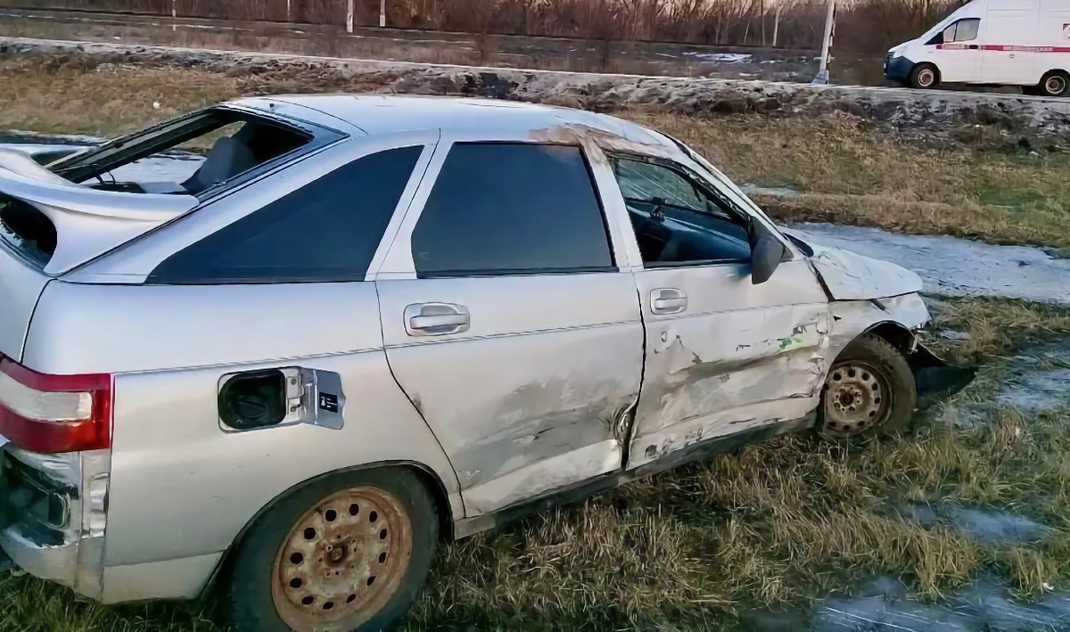     На месте аварии. Автор: редакция. Фото: МВД.