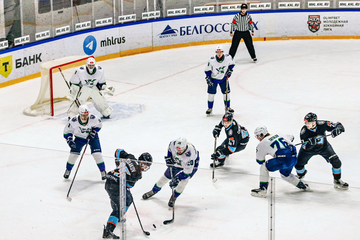    Динамо-Шинник уверенно разгромил «Капитан» со счётом 4:0! Сухая победа на «Бобруйск-Арене» после возвращения домой