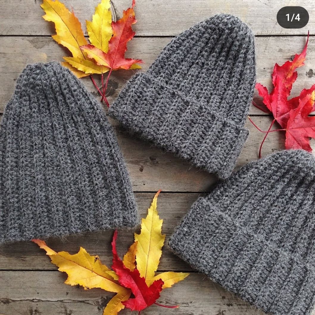 Шапки, связанные крючком 