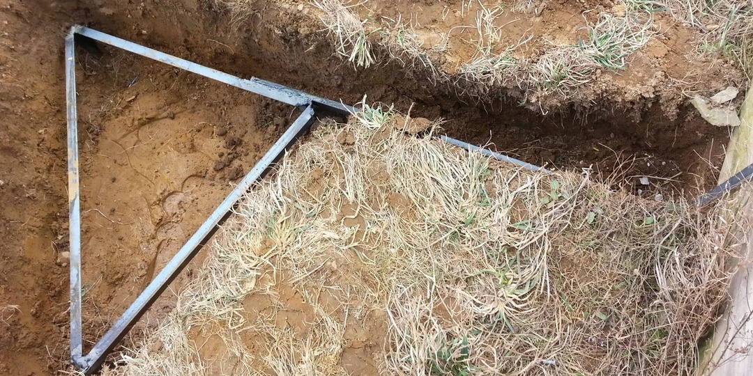 На какую глубину забивать заземление в частном доме, чтобы оно работало круглый год: всё, что нужно знать, чтобы сделать один раз и забыть