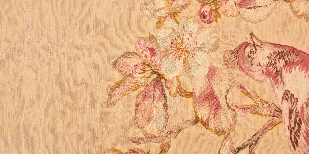 Фрагменты вышивки на ширму. Дневник реставратора