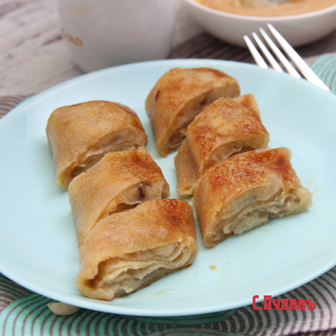 Блинчики из муки 2 сорта с бананово-арахисовой начинкой