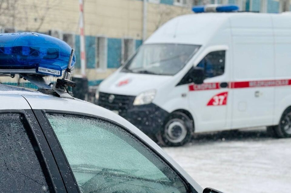    Скорая помощь. Полиция. Источник: ССМП Бийска