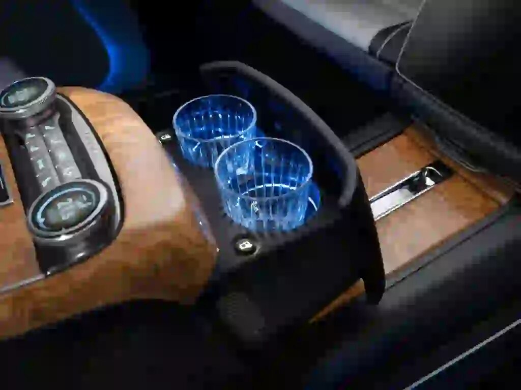      «Простите, не вышло…» Почему проект «Аурус» уезжает в историю
