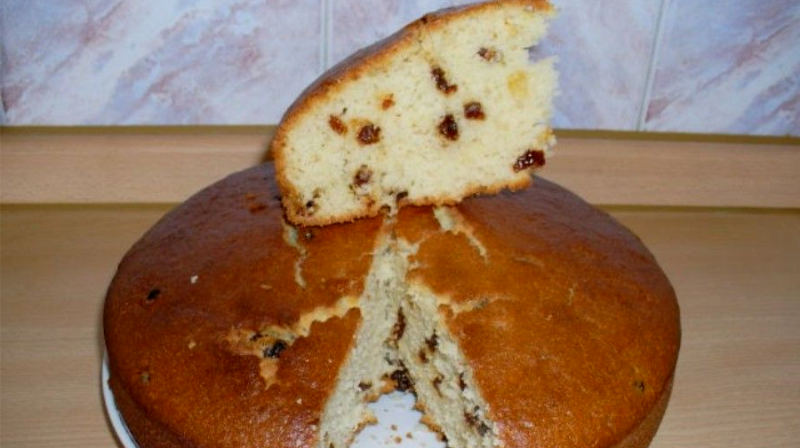 Манник на сметане с изюмом