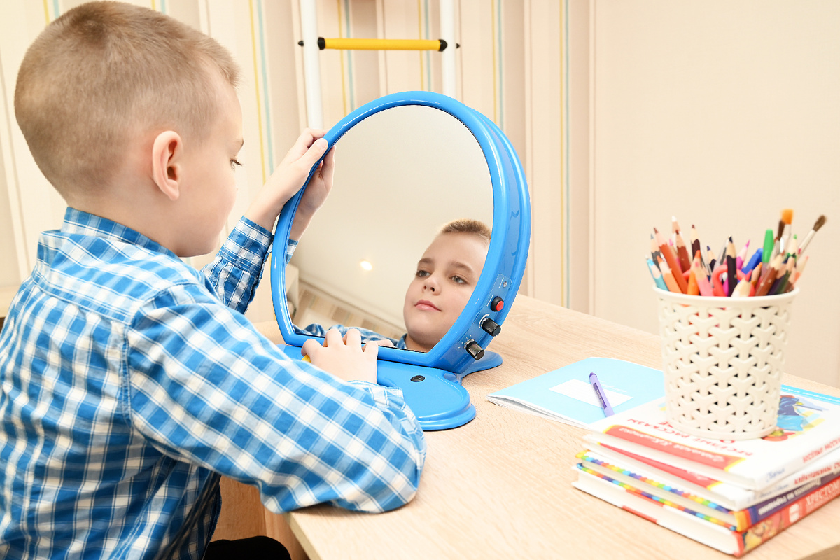 Зеркало для тренировки речи