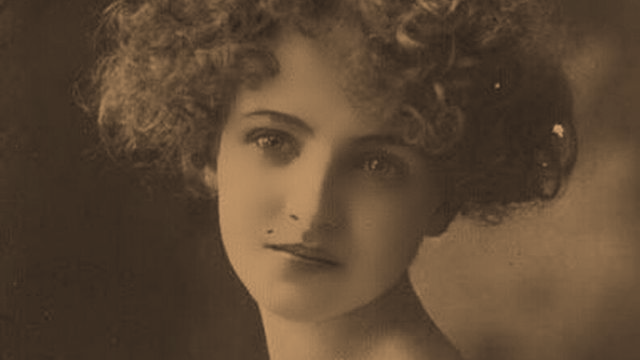 25 лет в темноте и грязи. История Бланш Монье, которую родная мать замуровала в комнате из-за любви к юристу