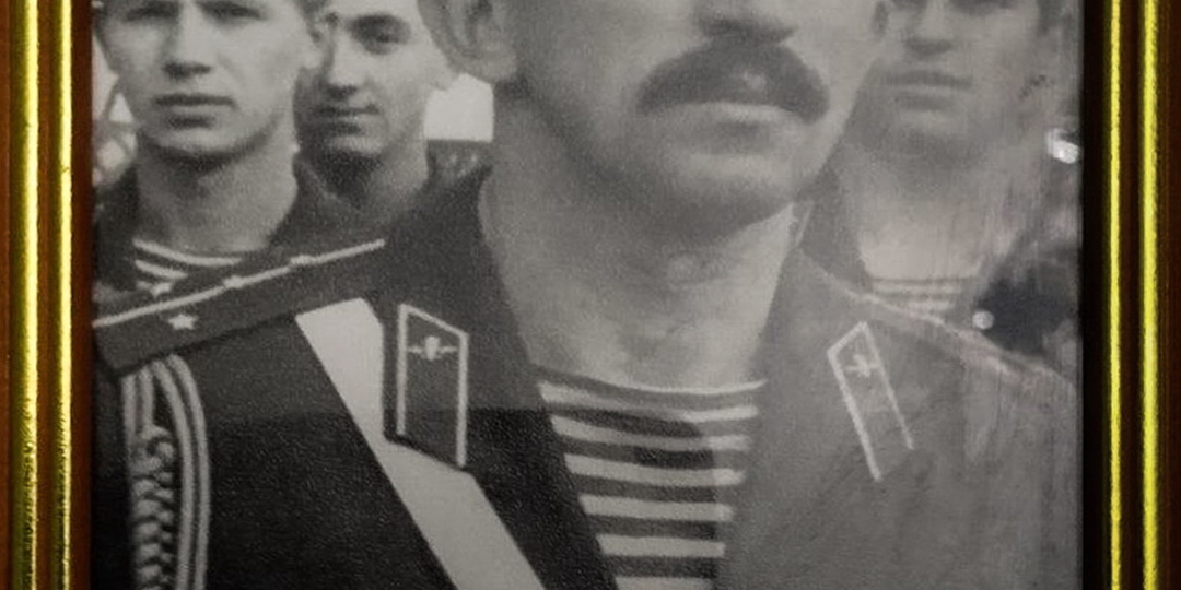 600 прыжков и целая эпоха: Легендарный начальник ВДП 900-го ОДШБ отмечает 79-летие