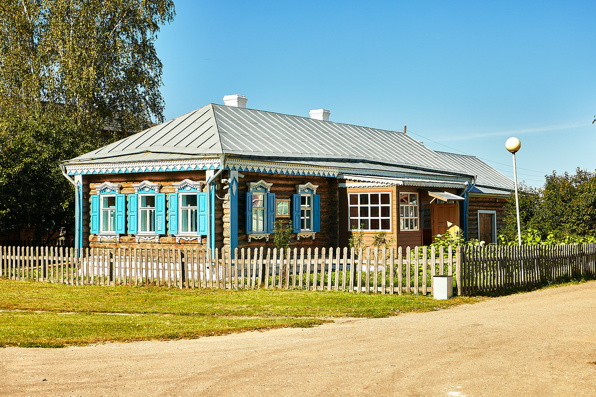 Село Константиново. Дом Есенина