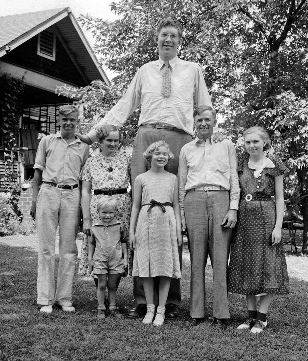 Роберт Уодлоу со своей семьёй