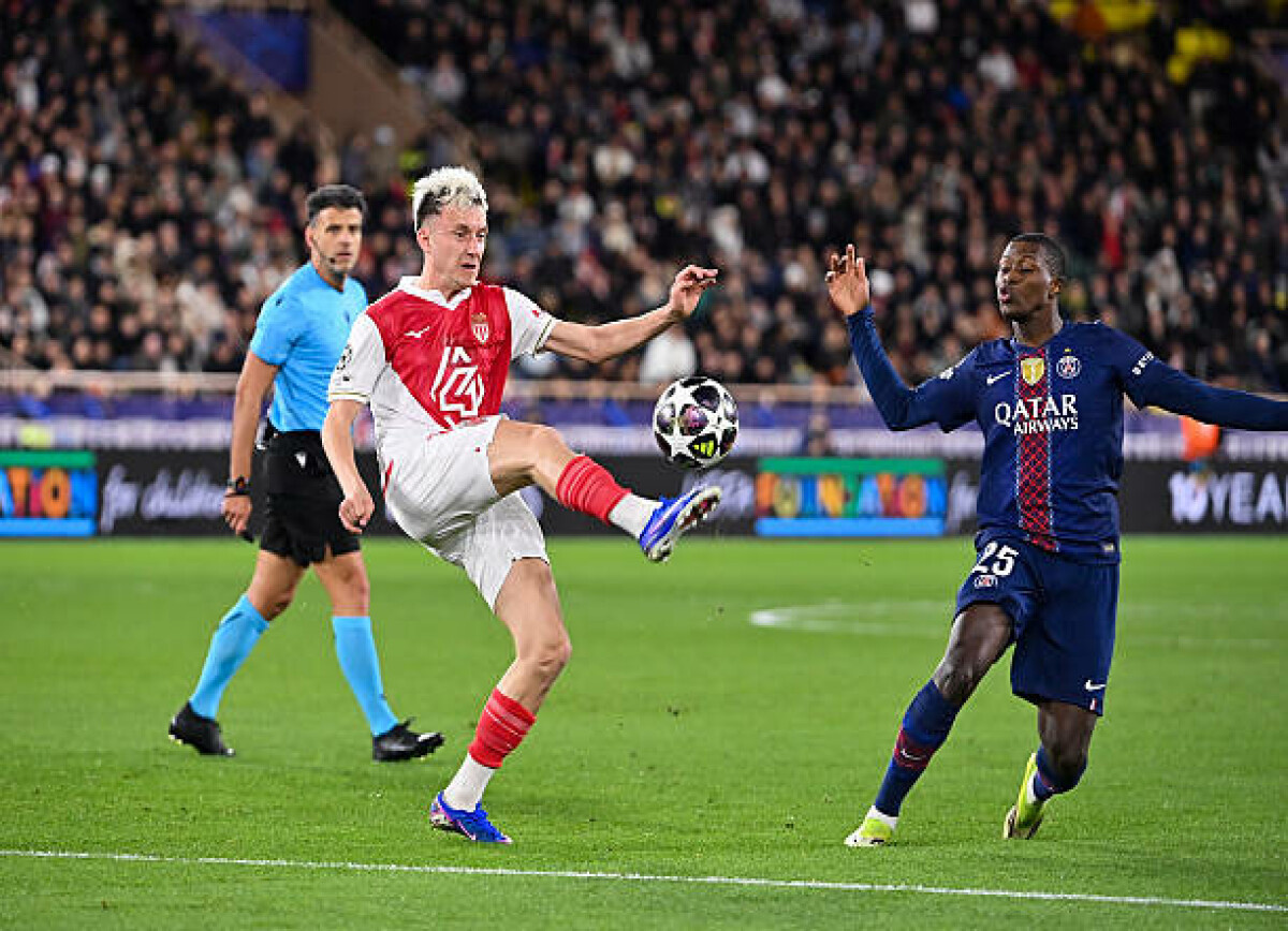     Французские СМИ о Головине в лигочемпионской встрече с «ПСЖ»: несмотря на возраст, иногда он играет как ребенок