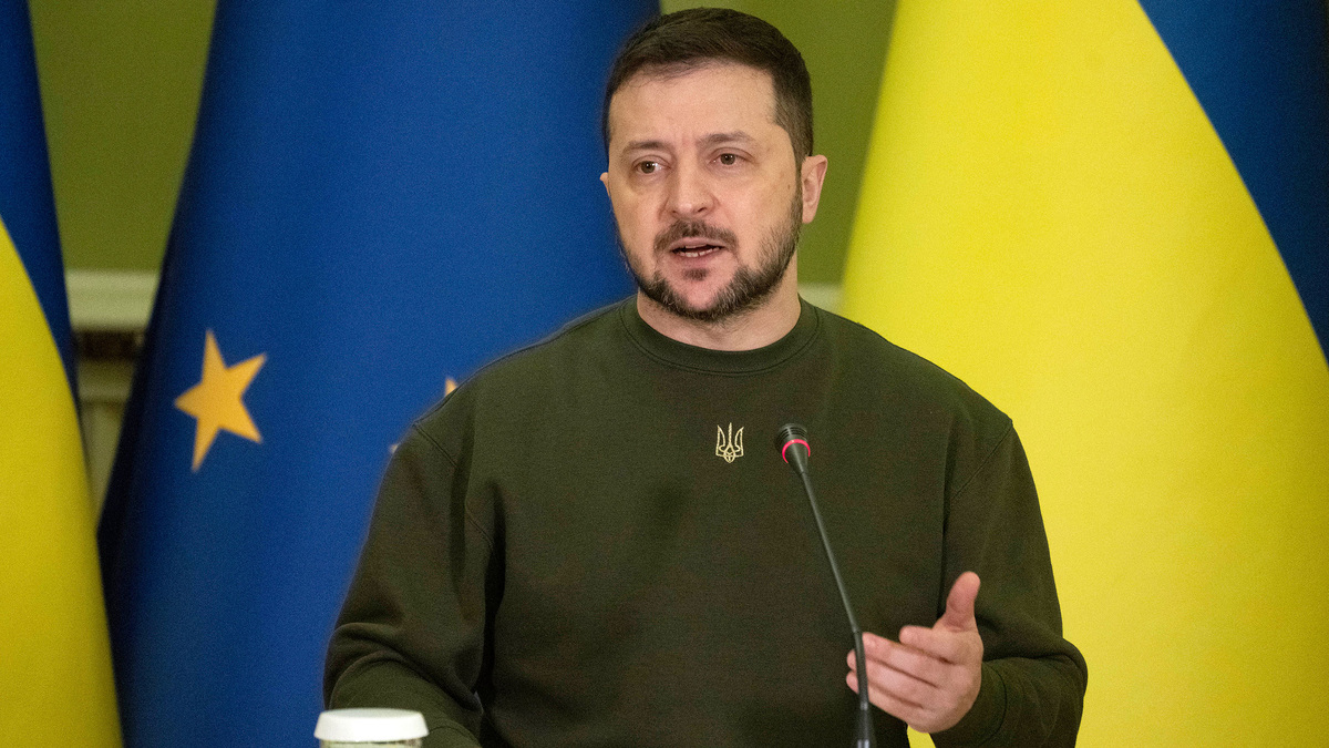    Зеленский АР