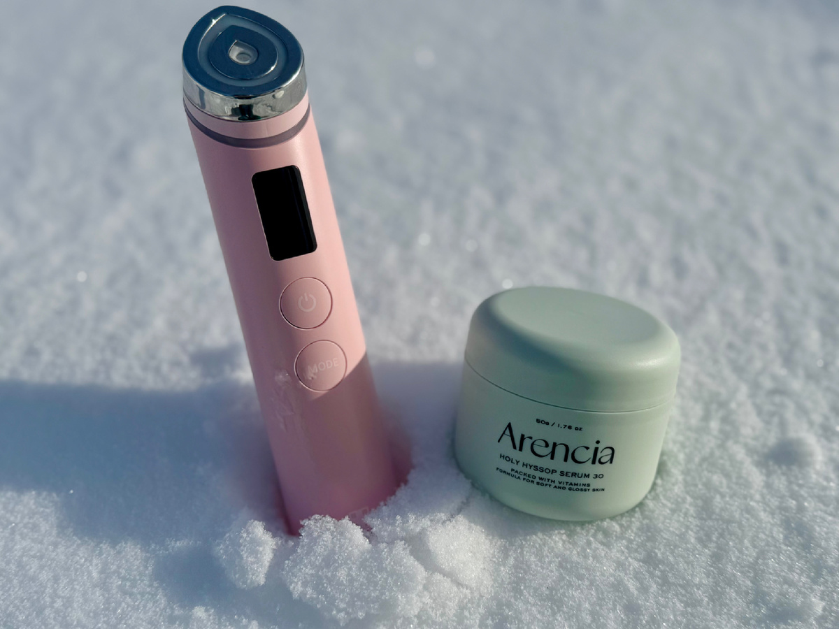 Ну почему бы не воспользоваться солнцем и снегом для фото 😁