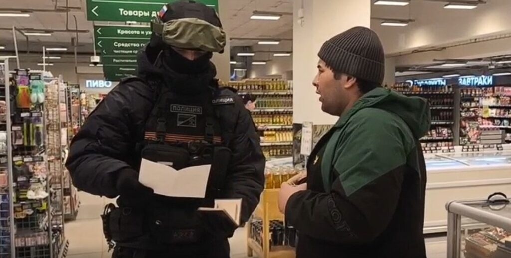    Фото: скриншот видео пресс-службы ГУ МВД РФ по Петербургу и Ленобласти