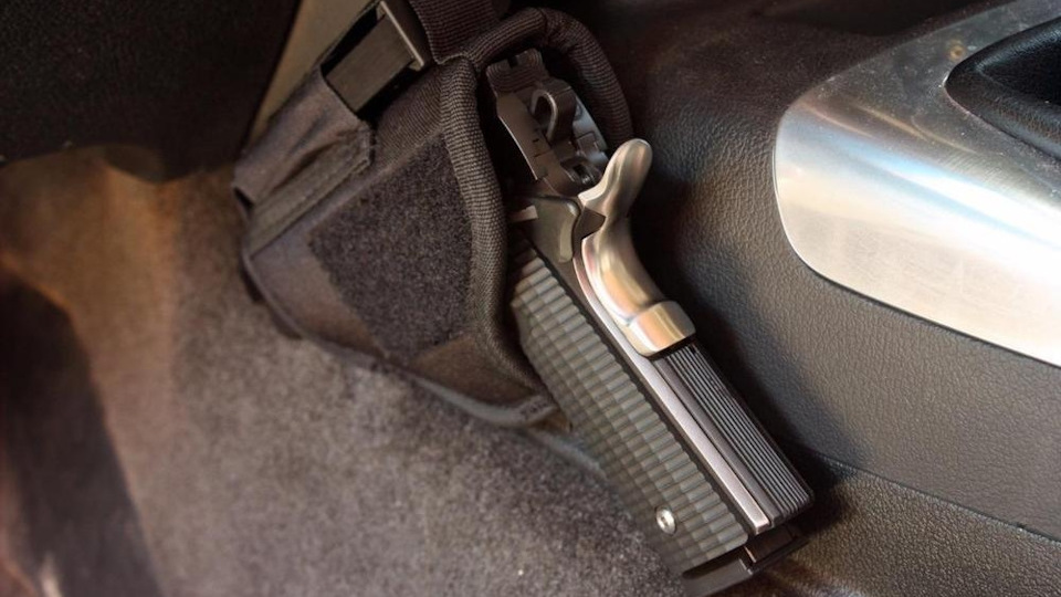 Как правильно перевозить оружие в автомобиле в 2026 году: новые штрафы до 500 000 рублей и уголовная ответственность — разбор юриста.