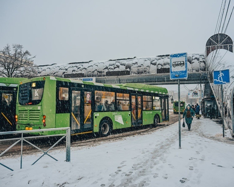     В Курске сообщают о задержках в графике общественного транспорта