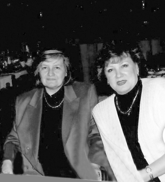    Виктория Молодцова и Ирина Димова. Фото: Михаил Кузминский