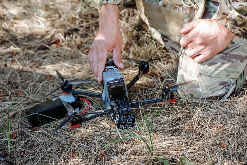    Работа расчета FPV-дронов группировки «Днепр» ВС России. Сергей Мирный / РИА «Новости»