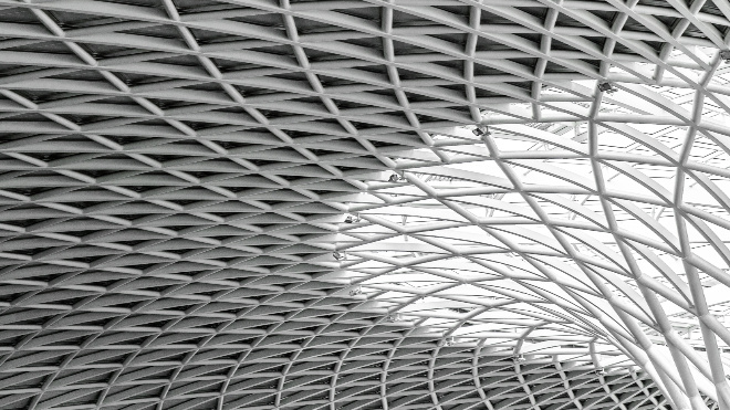 Фото: https://ru.freepik.com/free-photo/greyscale-modern-architecture-lights_12328173.htm#fromView=search&page=1&position=4&uuid=b354a437-44f8-43cb-bea7-43a172b8c634&query=Architecture