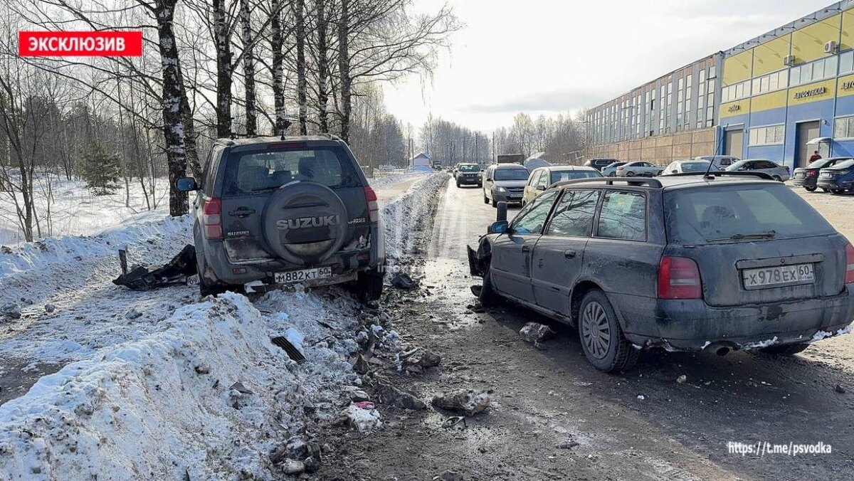 Авария в Пскове
Фото: Telegram-канал «Псковская сводка. ПАИ»